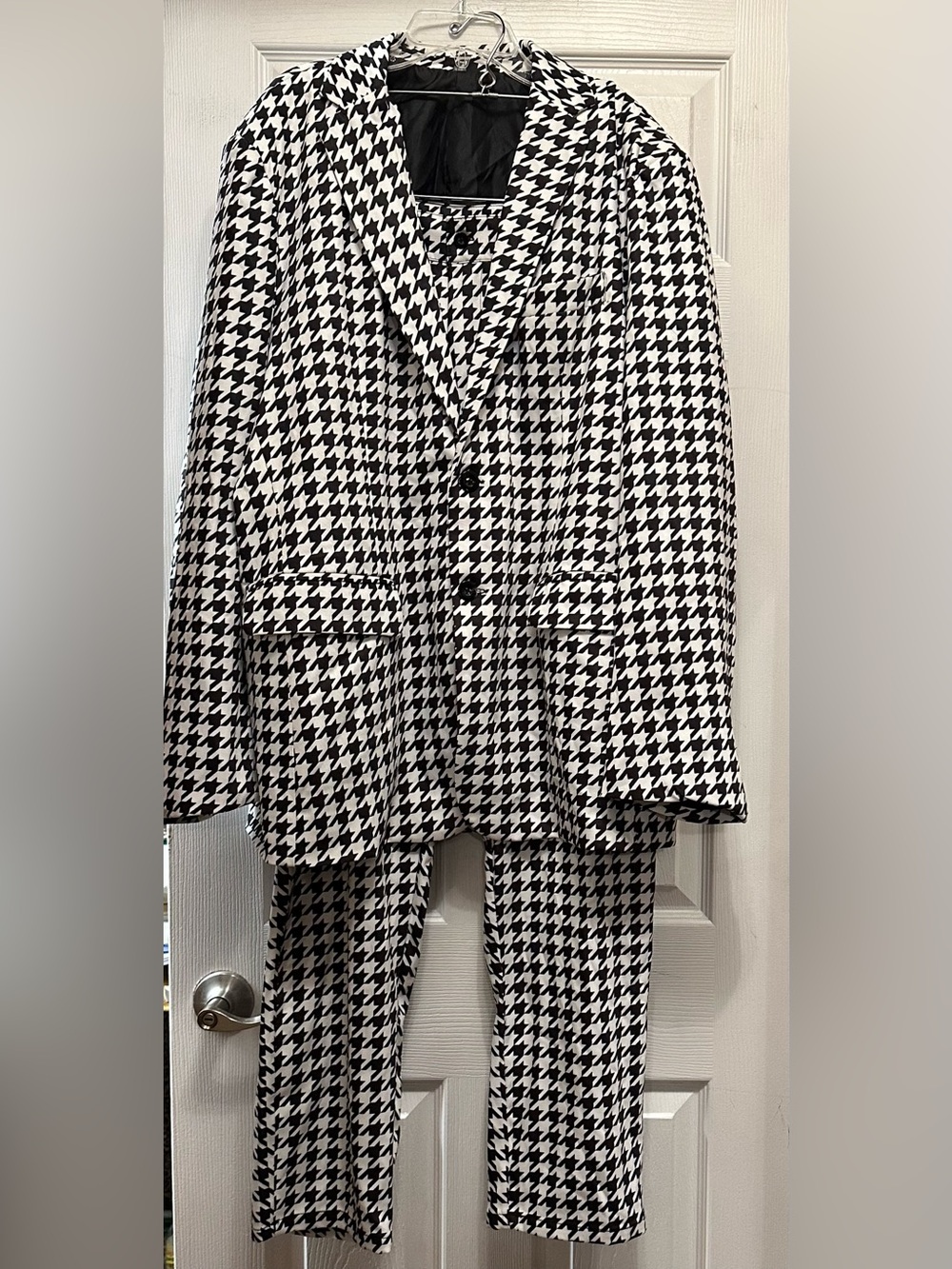 Black & White Houndstooth Blazer and Pants Suit